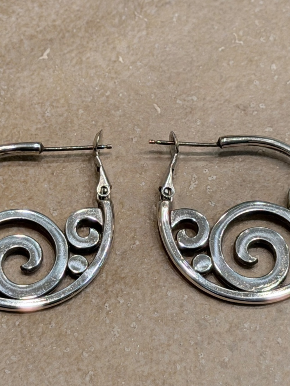 Brighton London Groove Hoop Reversible Earrings - Picture 6 of 6
